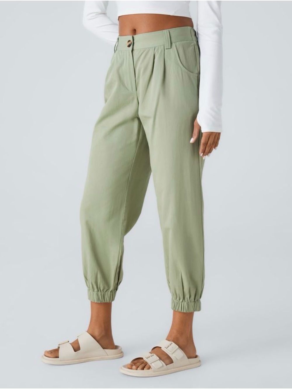 HALARA Laurel Green Mid-rise casual joggers with pockets